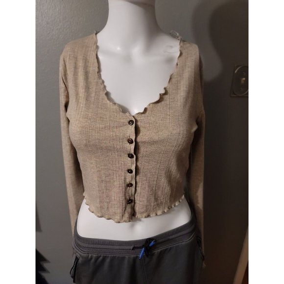 Bozzolo Beige Long Sleeve Button Up Crop Blouse Size S - Picture 1 of 5